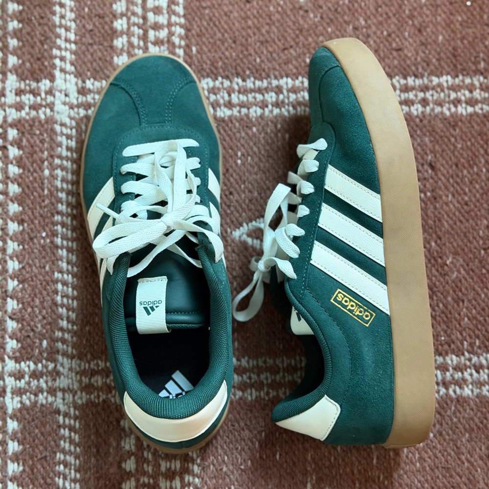 Adidas Women’s Forest Green and Cream Sneakers